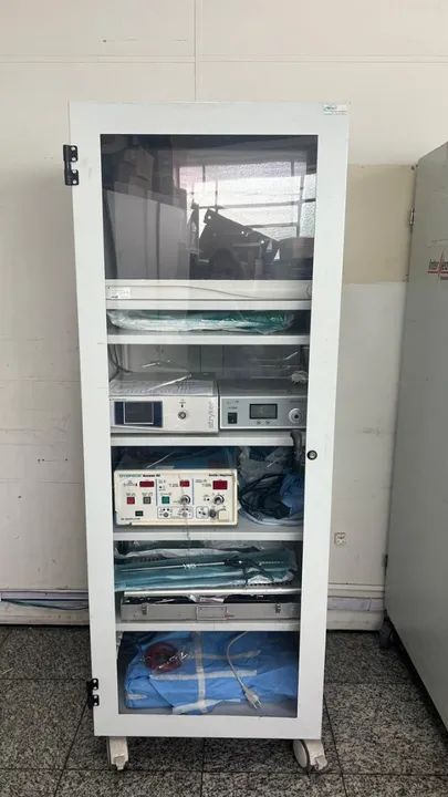 Torre de video Stryker - Equipamentos para Videolaparoscopia Revisados