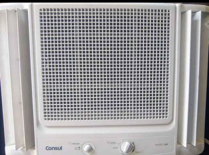 Vendo ar-condicionado de 10.000btus 110vts com garantia 