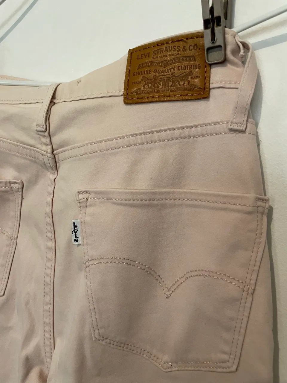 Calça skinny rosa bebê Levis Argentina  - Foto 3