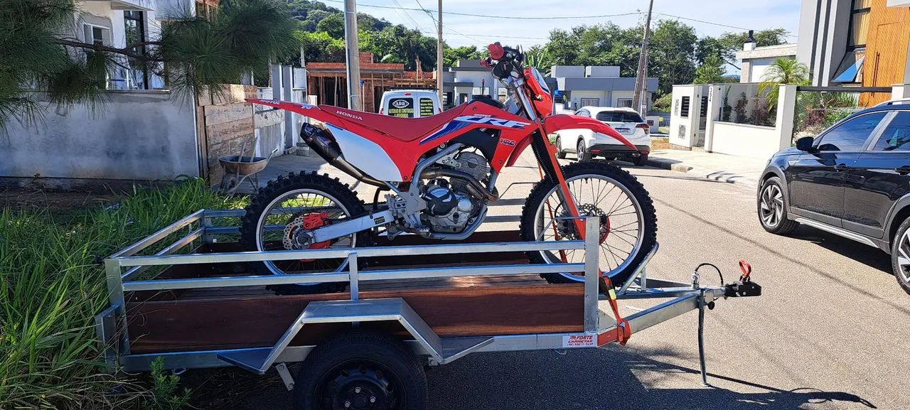 Crf 250 e carretinha nova 