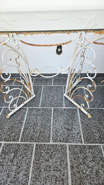 Conjunto de Mesa e Cadeiras Vintage em Ferro - Foto 2