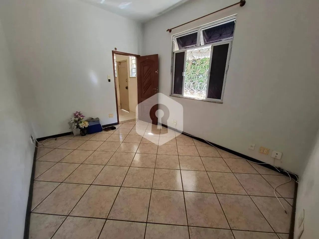 Rua Estevão Silva, 2Qtos sem cond e iptu! Transversal a D.H.Camara, pólo de alimentação da - Foto 5