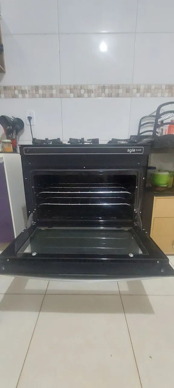 Fogão 5 bocas semi novo 