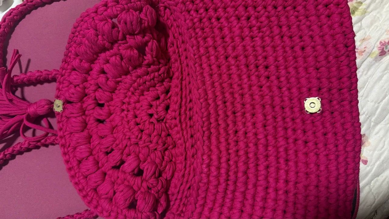 Bolsa estilo crochê fio malha - Foto 2
