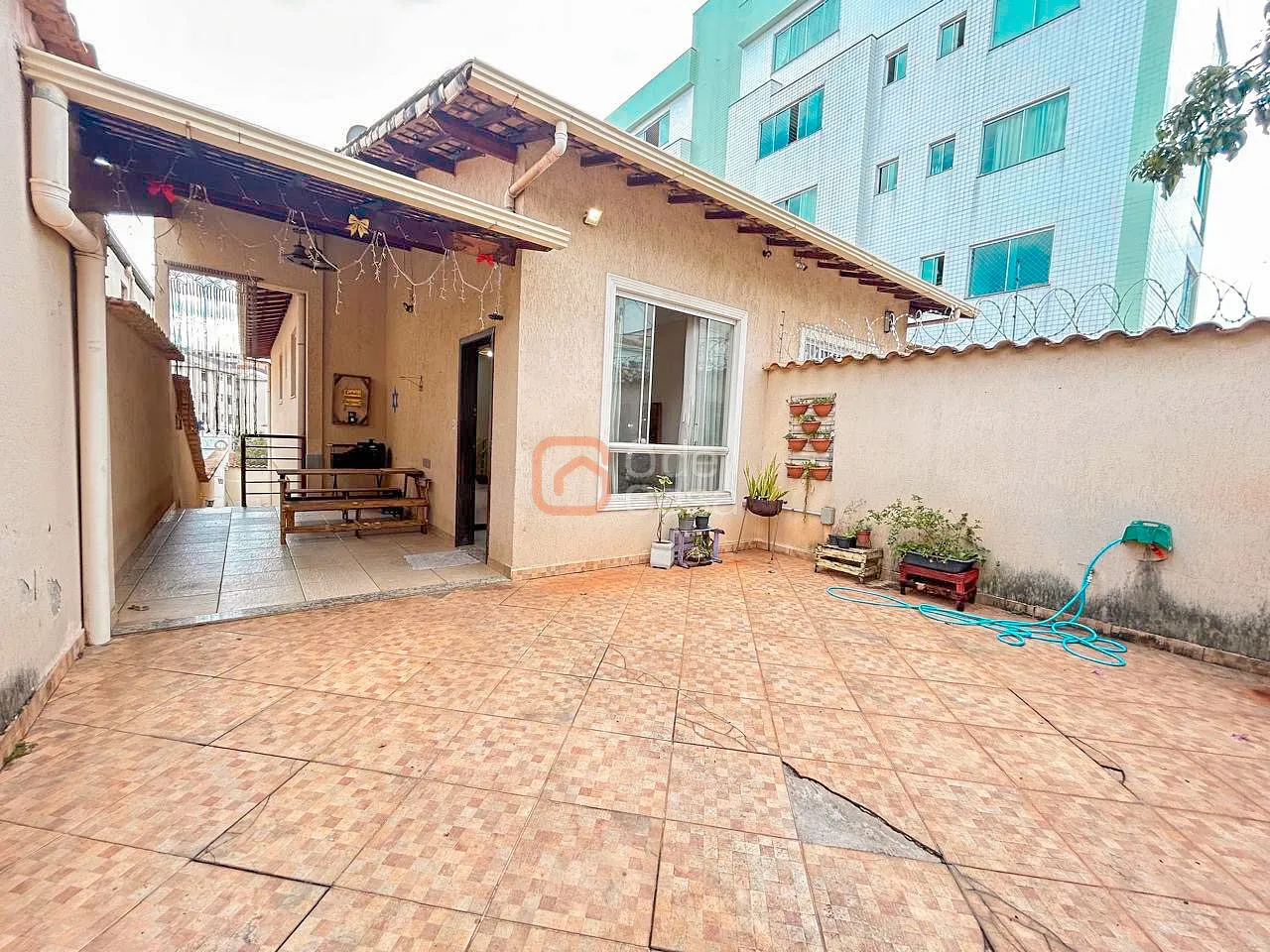 Casa com 3 quartos e 1 suíte à venda no Santa Amélia