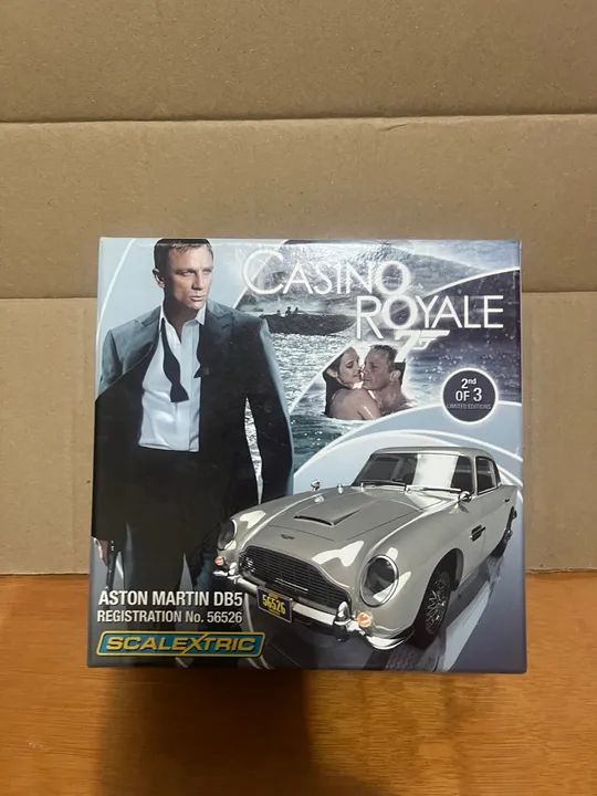 Scalextric Casino Royale Aston Martin DB5 - Edição Limitada
