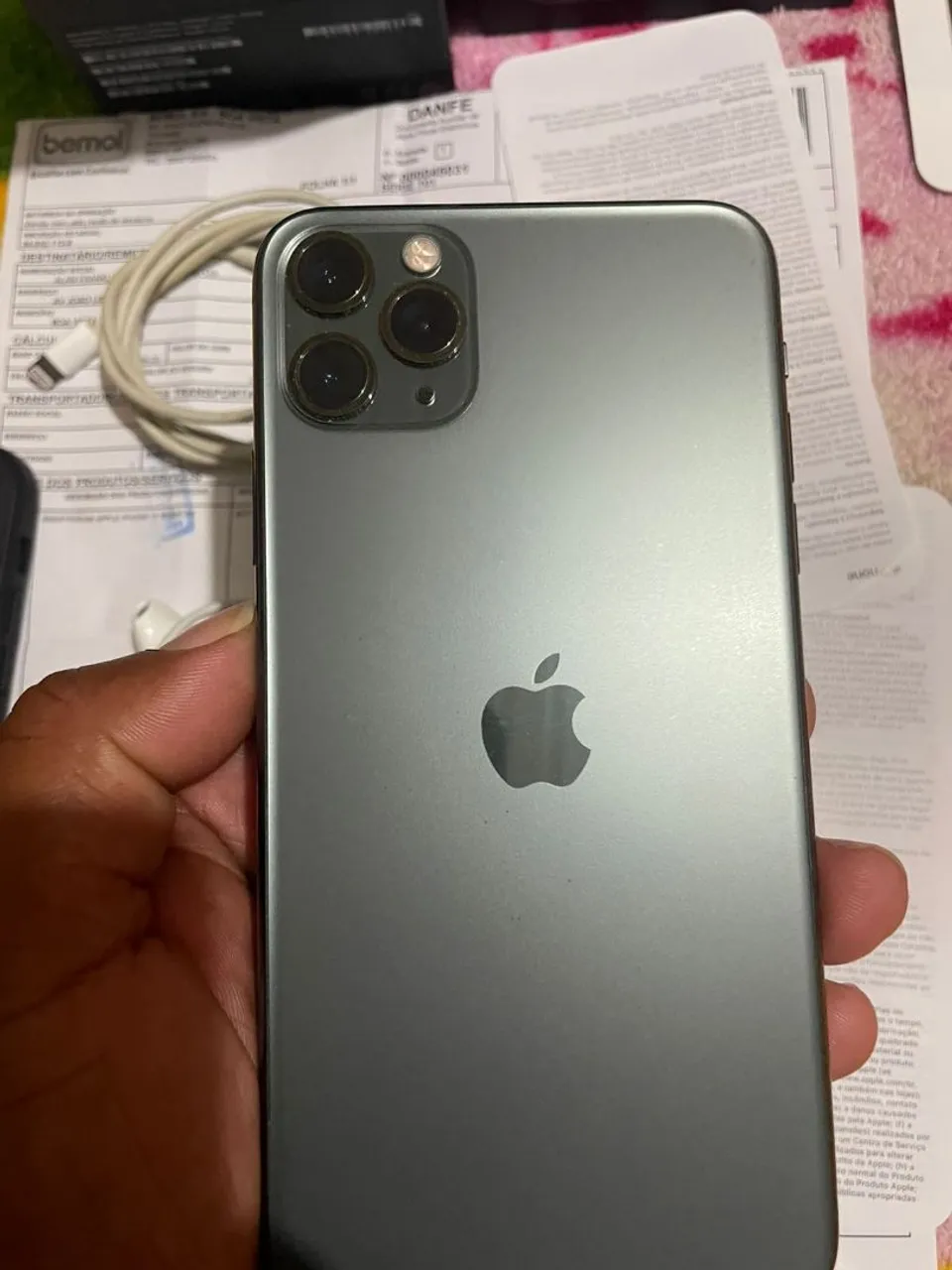 iPhone 11 pró Max de 256 gigas todo original nunca trocado nada