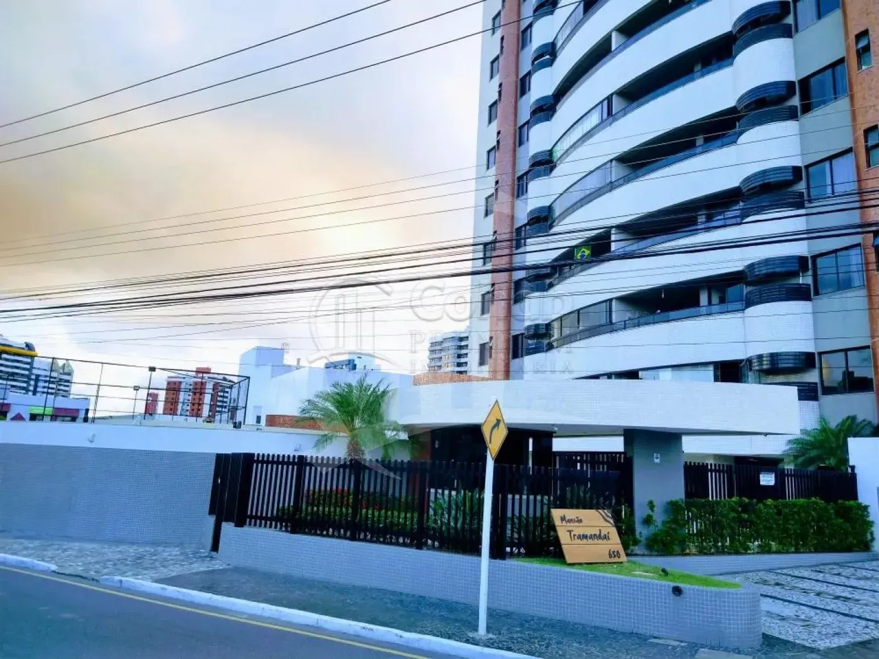 Apartamento disponível para locação no Mansão Tramandaí Bairro Jardins 159m²