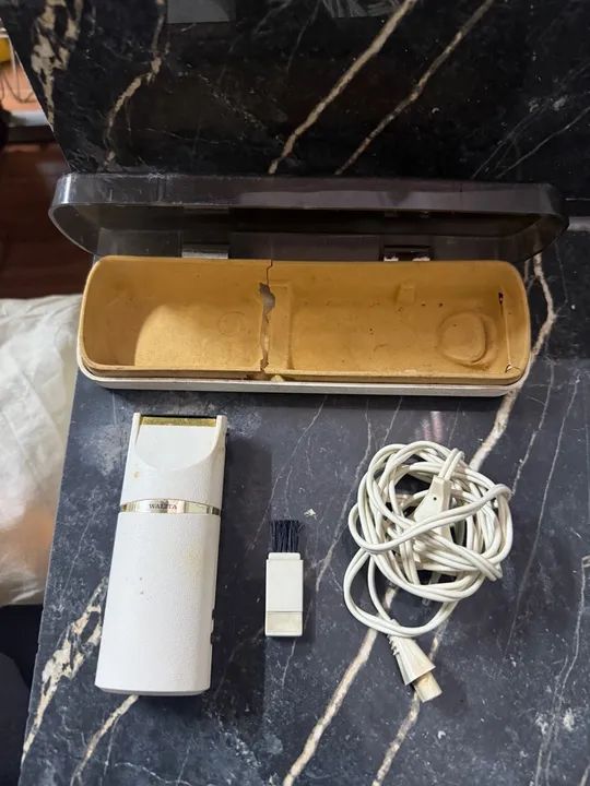 Aparador de Pelos Walita  - Seminovo