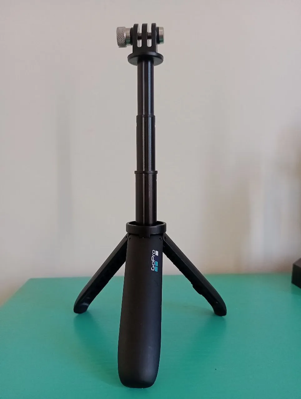 Tripé GoPro Mini Shorty Bastão Extensor - SemiNovo