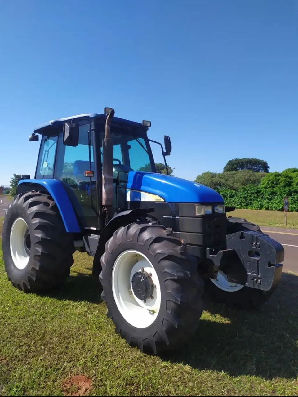 Trator new Holland 