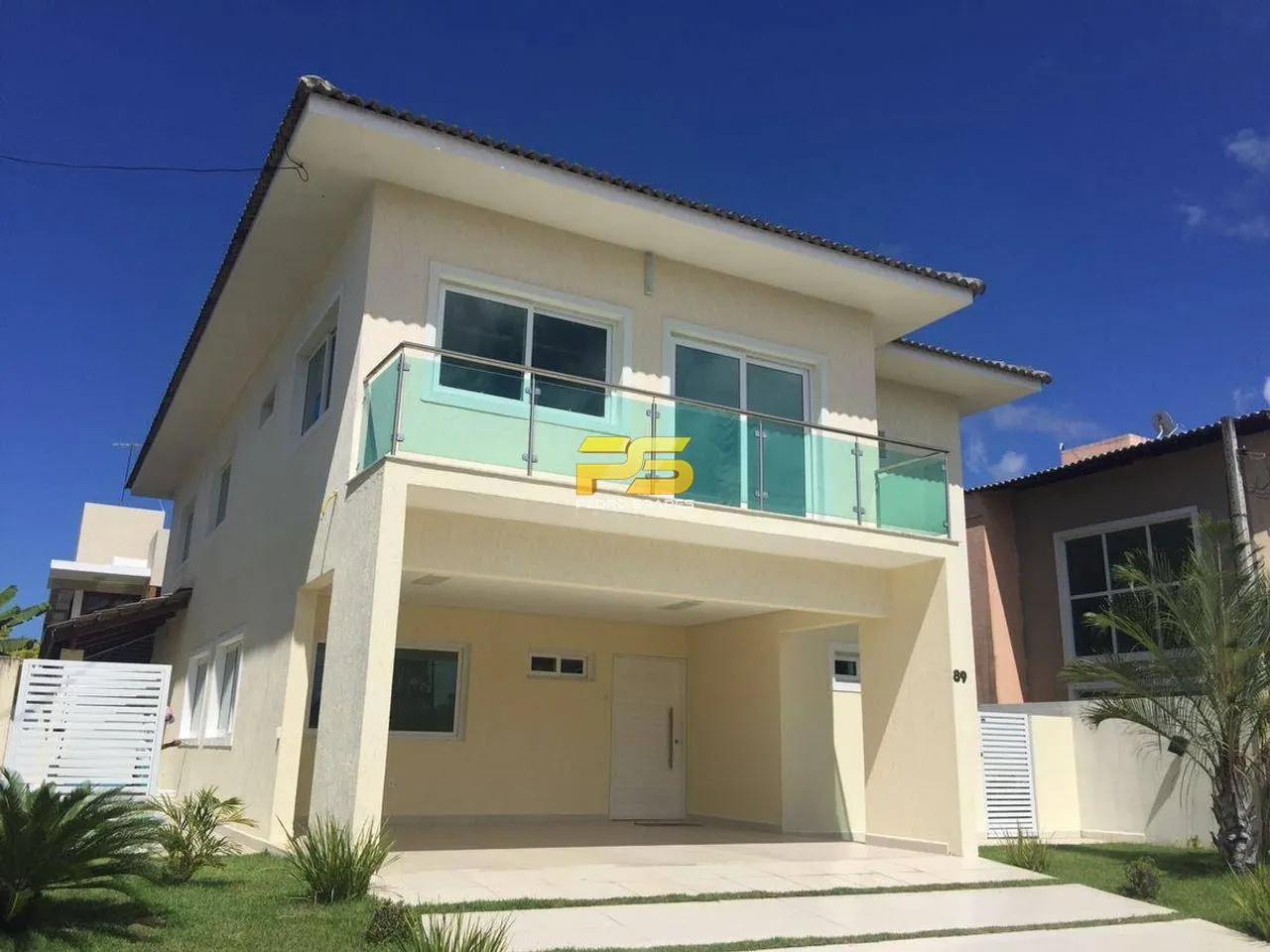Casa 380m2 em Condomínio Fechado no Portal do Sol para locação por 11.000,00