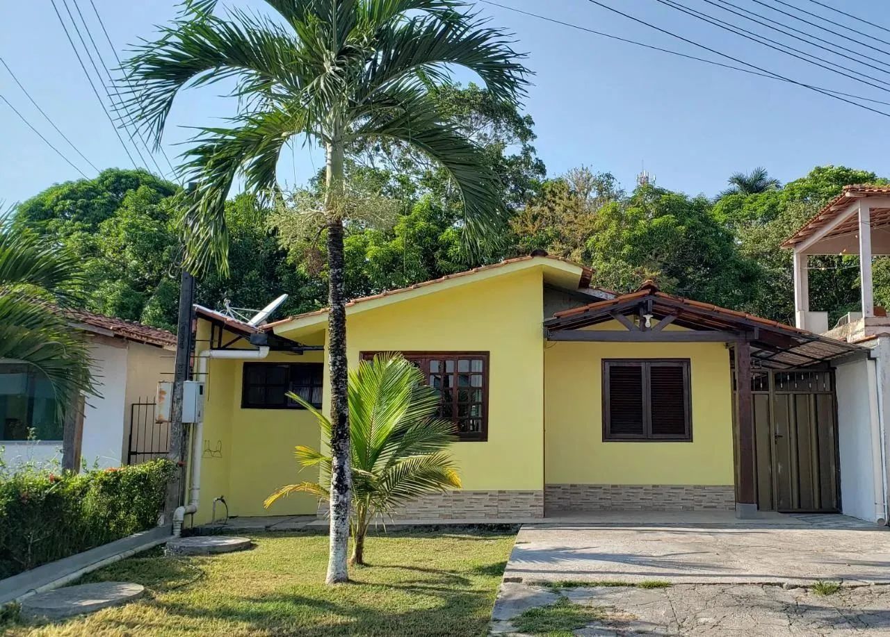 Vendo casa 2 quartos, condomínio fechado, Manaus - Am.