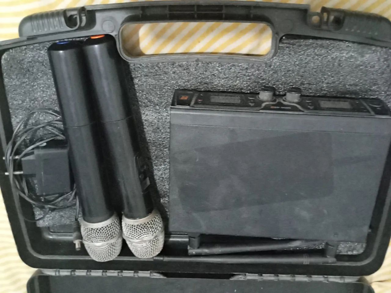 Microfone sem fio. 350 reais.  - Foto 2