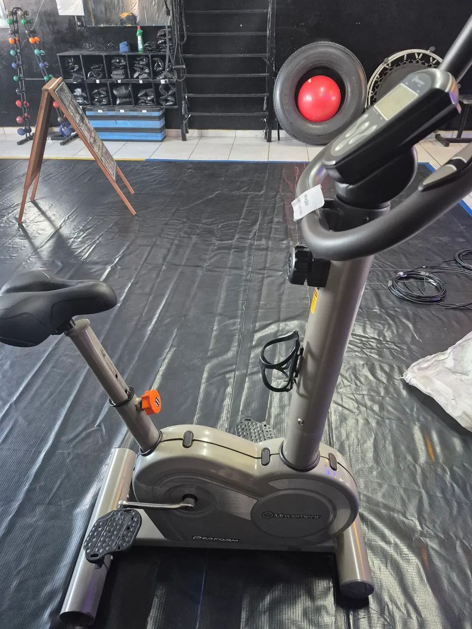 Bike ergometrica vertical semi-profissional Movement V3