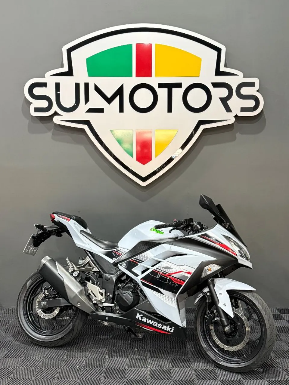 KAWASAKI NINJA 300 IMPECÁVEL ZERADA SUL MOTORS
