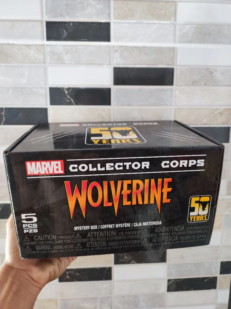 Kit Funko Pop 2 Wolverine exclusivo+ camisa original+ brindes