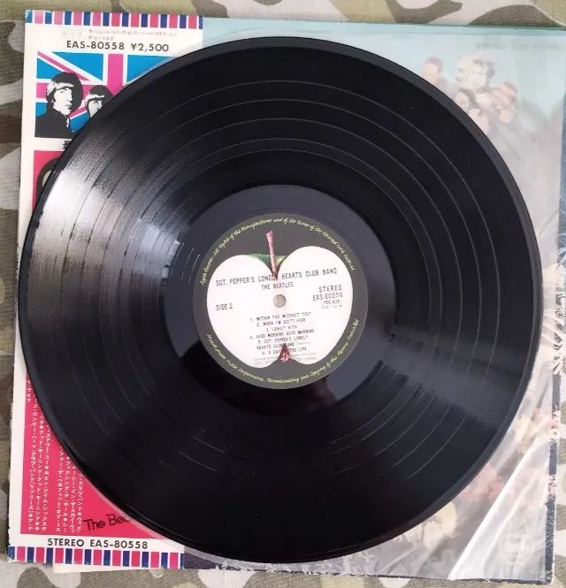 LP Vinil The Beatles Sgt. Pepper's Lonely Hearts Club Band C/ OBI, Enc. Ed. Japão P1976 - Foto 6