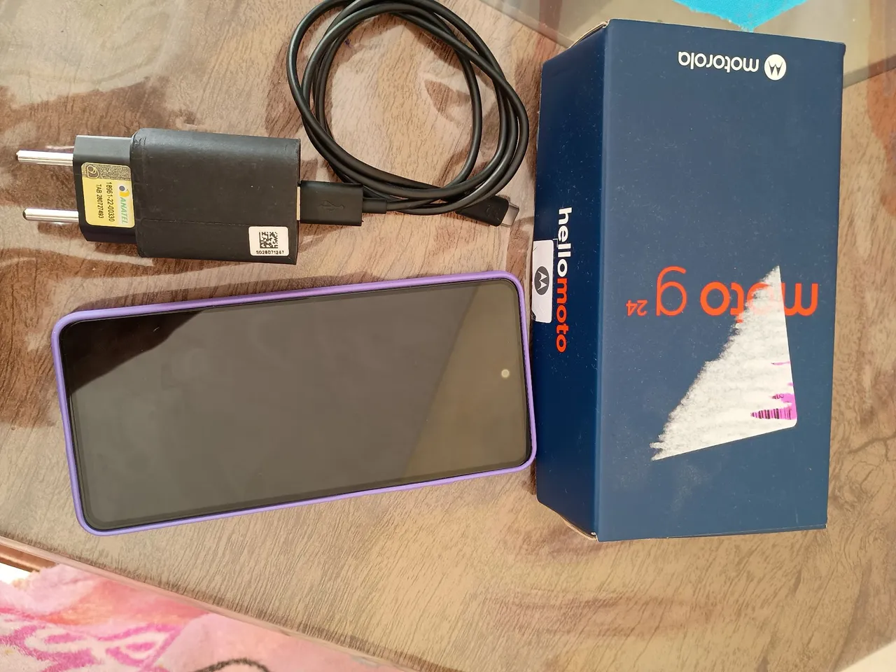 Vendo Moto G24 novíssimo.