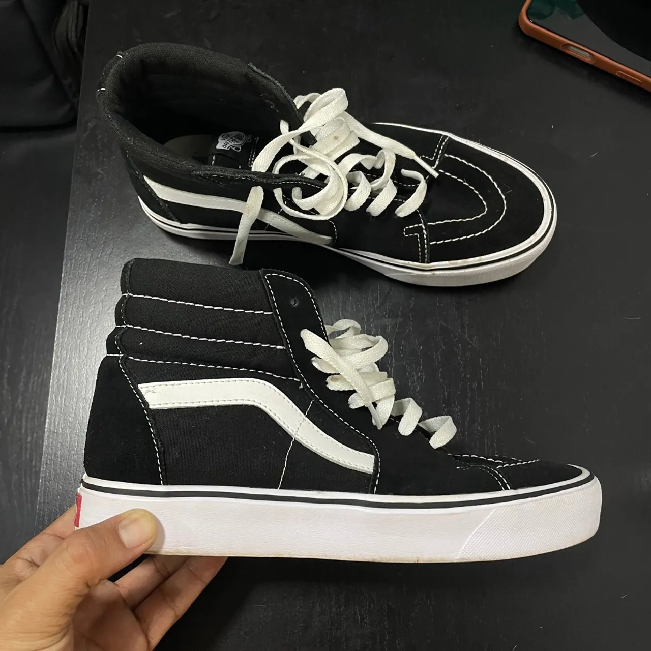 Tênis Vans Sk8-Hi Preto com Branco Tam 41