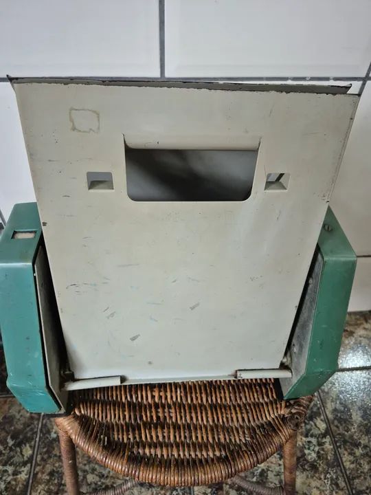 Mimeógrafo à Álcool Para Colecionador em Bom Estado R$100,00 Reais Retirar no Local - Foto 5