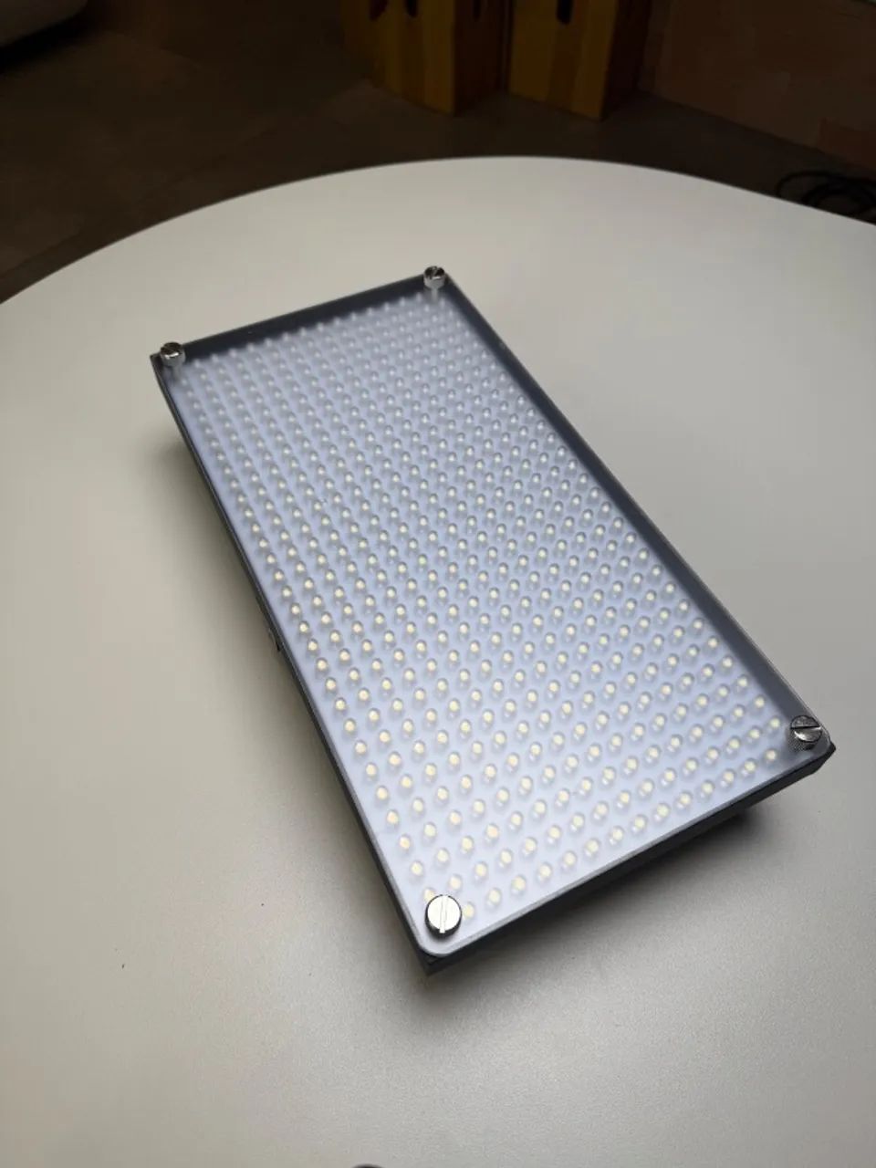 Painel LED Ikan iLED 508 - Luz profissional com dimmer 