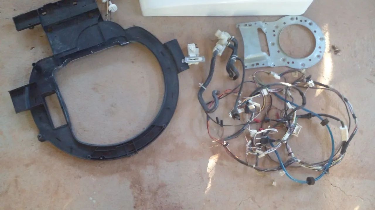 Máquina de Lavar e seca Electrolux lst12, 4 máquina pra desmonte!!! "peças" - Foto 6