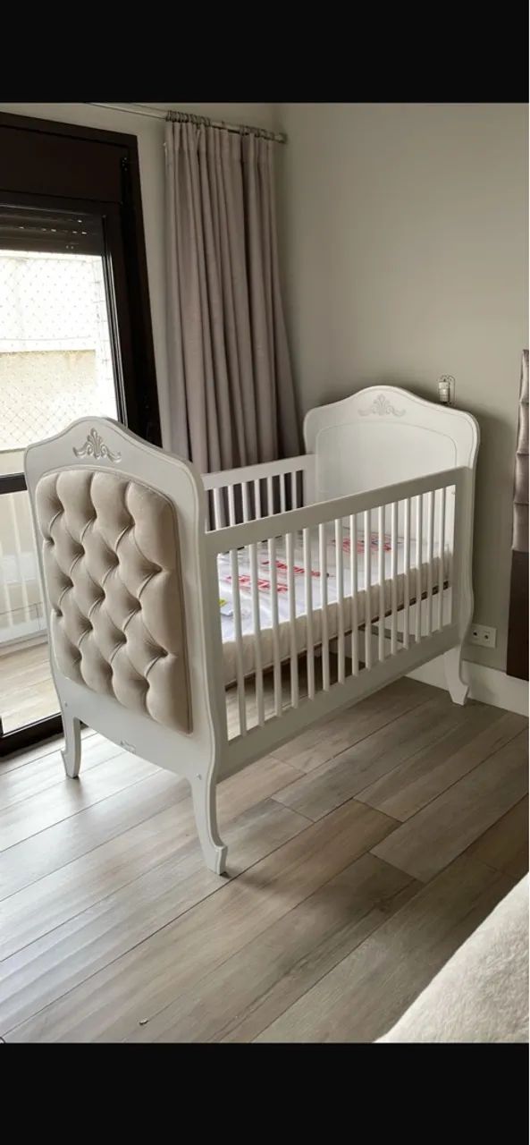 Berço provençal com capitonê bege claro  - Foto 3