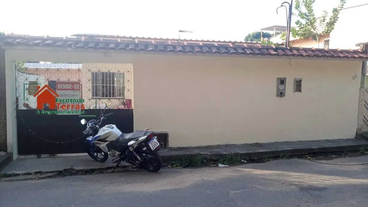 Casa no Bairro de Petrópolis próximo colégio Tiradentes - Manaus - AM