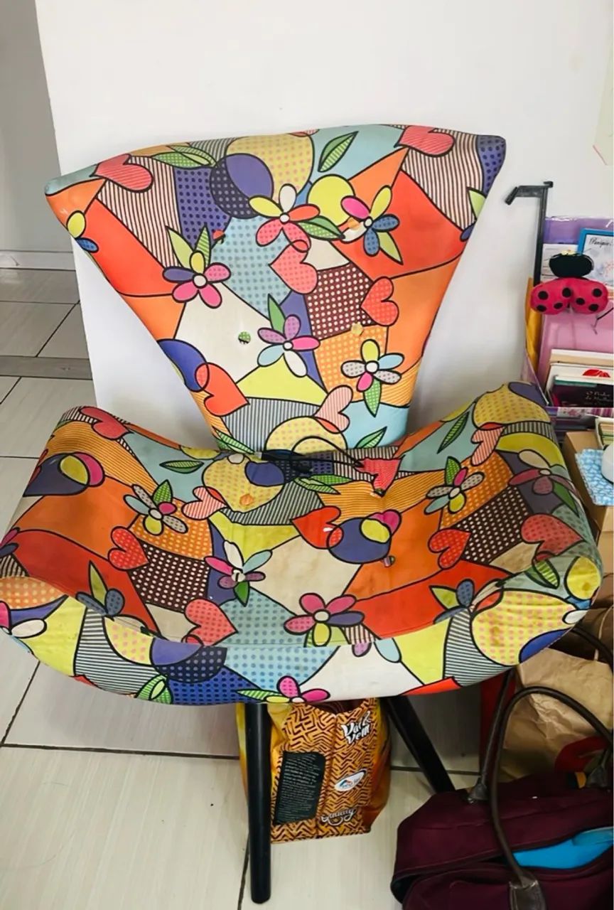 Linda Poltrona Romero Britto