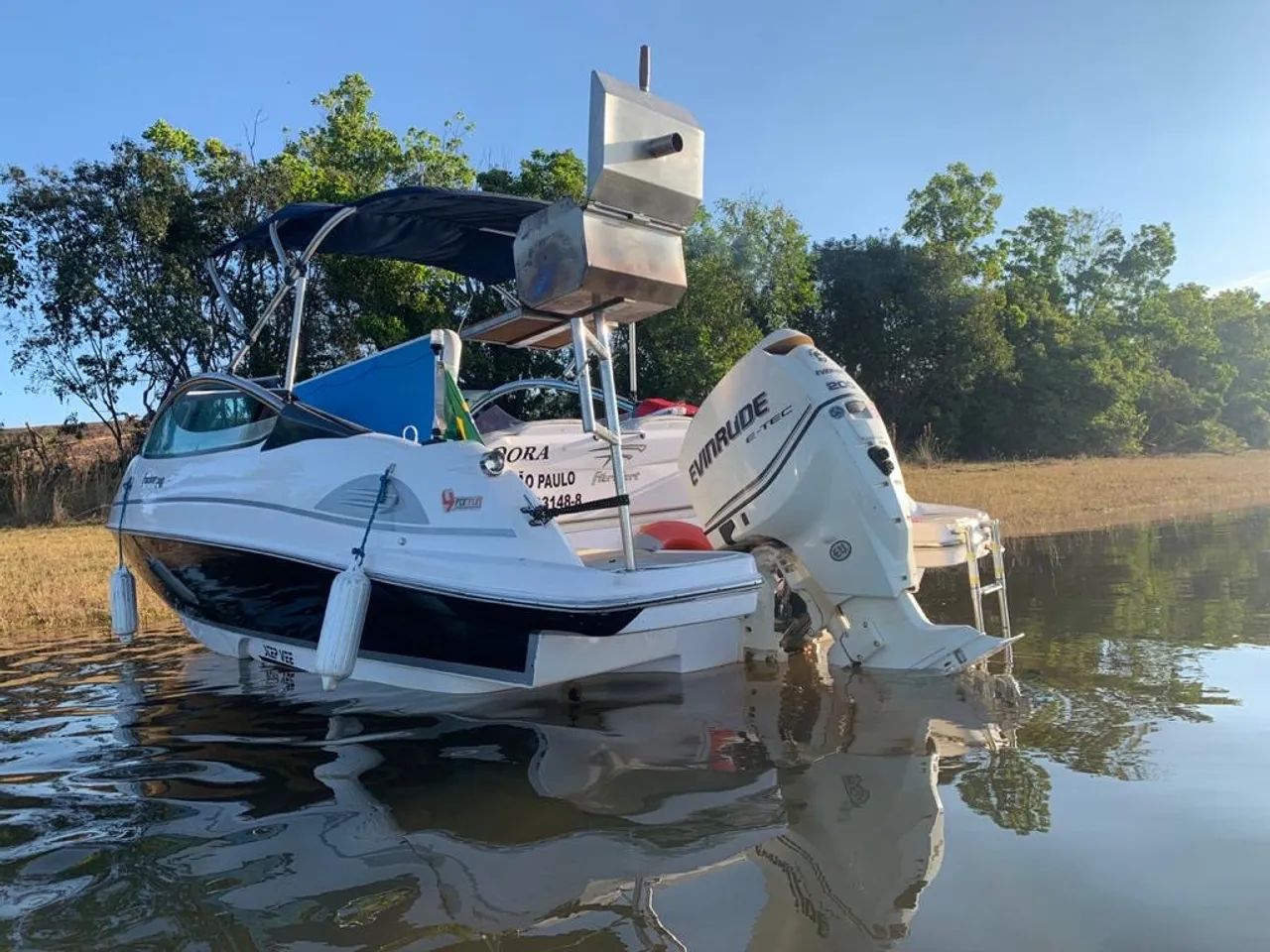 Lancha Foker 240/2011 motor 200hp Enverrud  - Foto 7