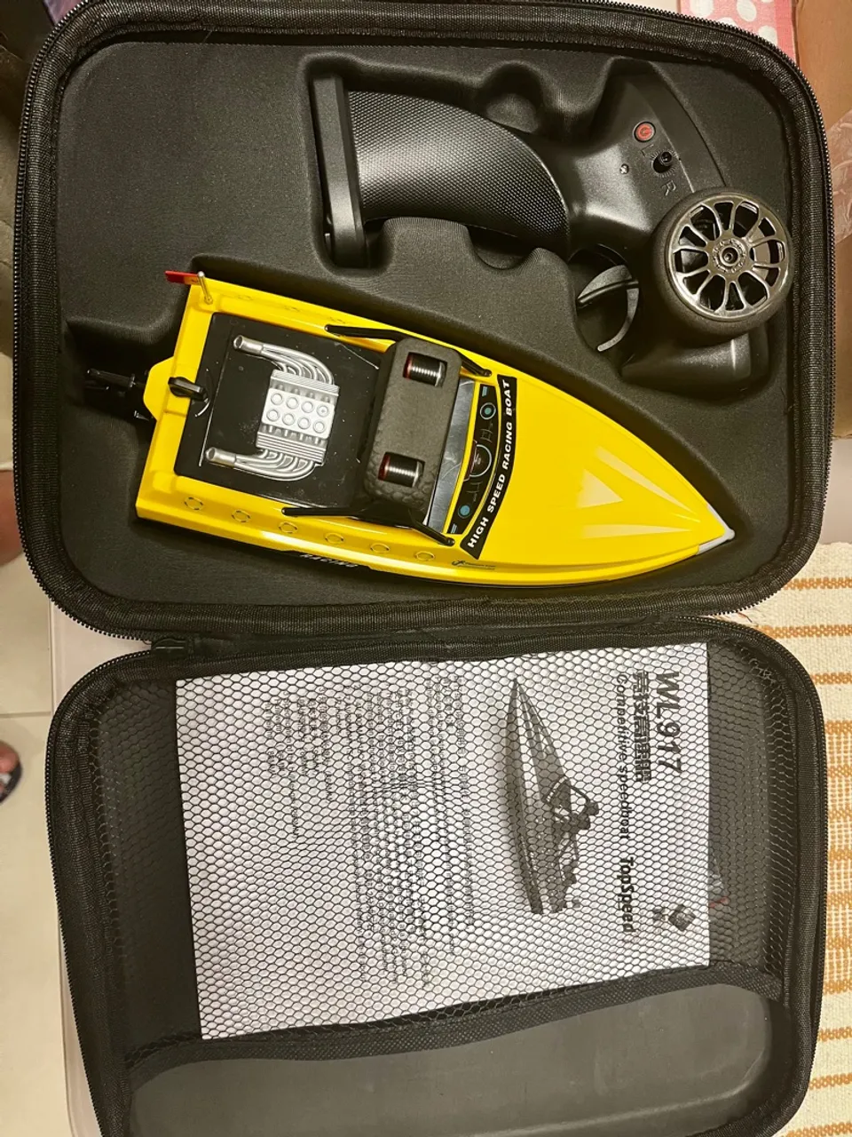 Barco de controle remoto - Novo