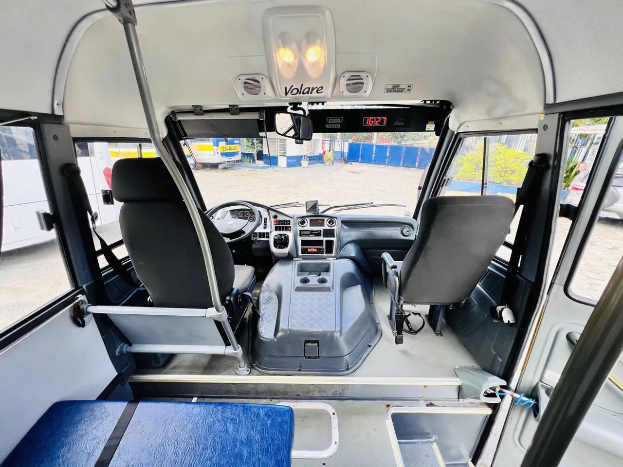 MICROÔNIBUS VOLARE - ótimo estado! - Foto 10