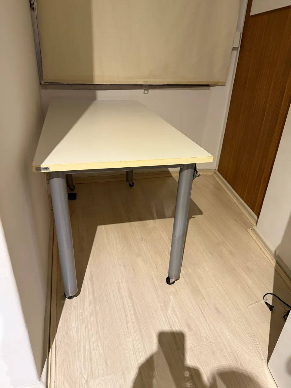 Mesa de Escritório64842039649667121