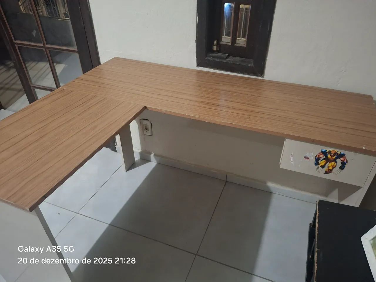 Mesa de escritório 65181962492546123
