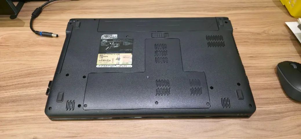 Notebook Dell Inspiron 1564 - Intel Core i3 - Foto 2