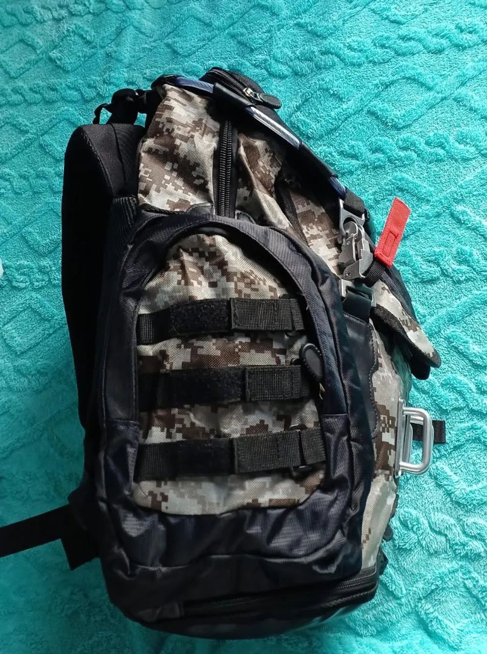 Mochila Masculino impermeável Oakley importada  - Foto 5