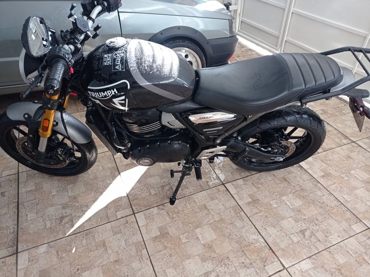 TRIUMPH 400 - Foto 3