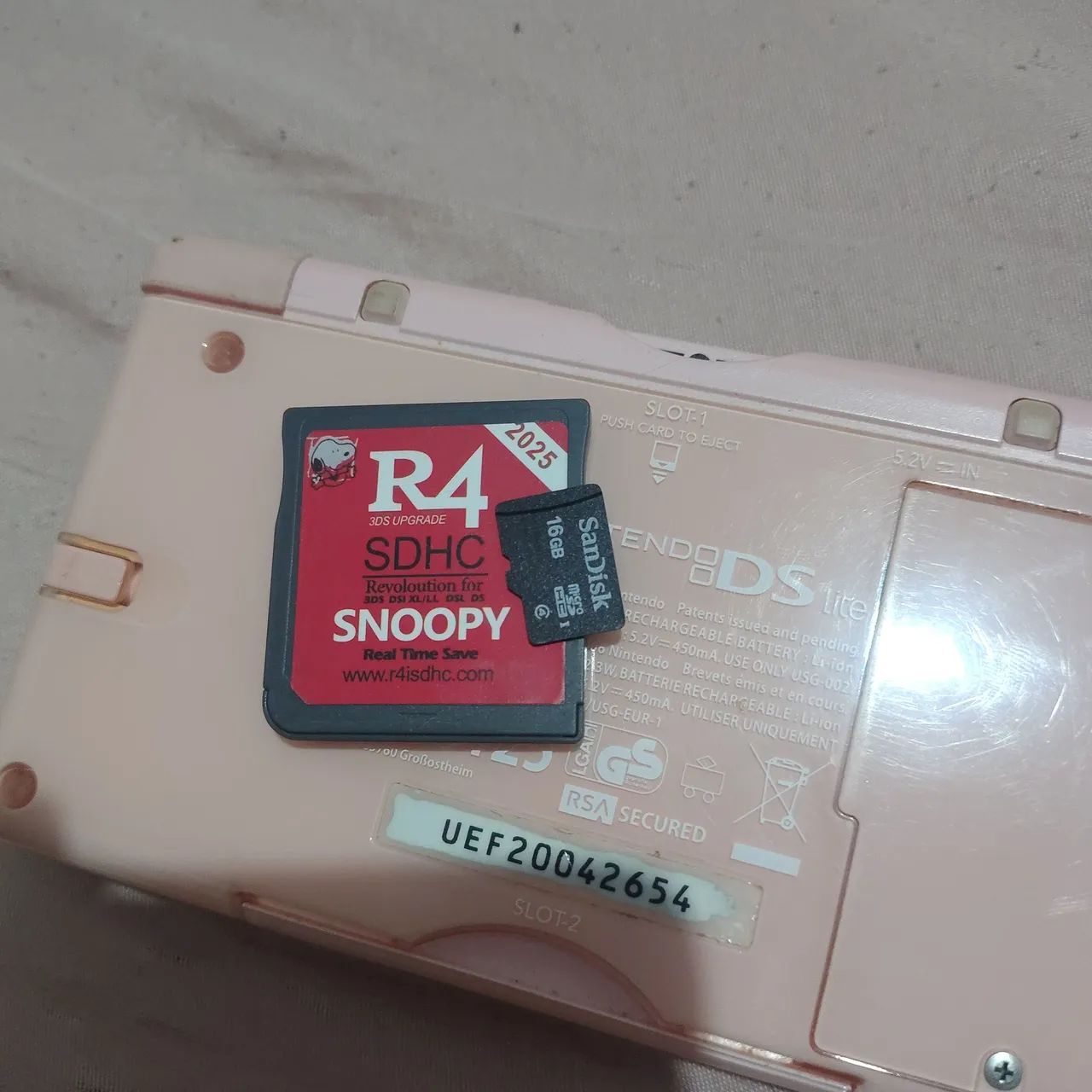 Nintendo ds lite com R4 e carregador original  - Foto 4