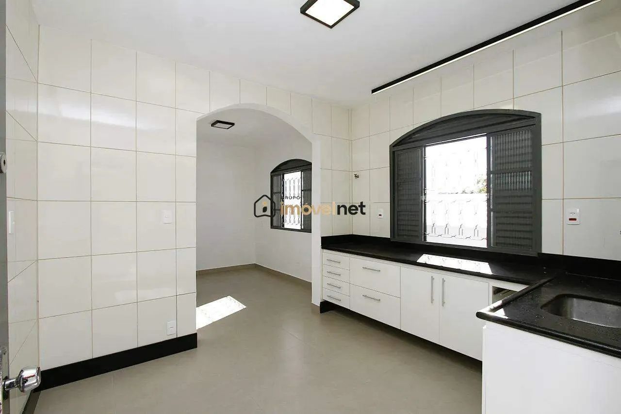 Casa espaçosa com 5 quartos e 2 suítes no bairro Palmeiras - Foto 3