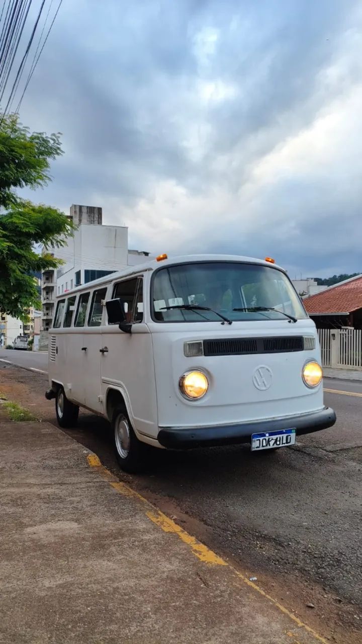 Volkswagen Kombi Standard/ Luxo/ Serie Prata 1994