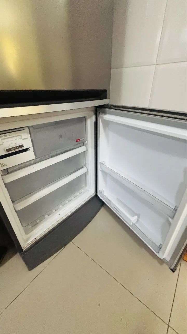 Geladeira BRE57KANA Frost Free Inverse 447 Litros Brastemp Inox 110V - Foto 5