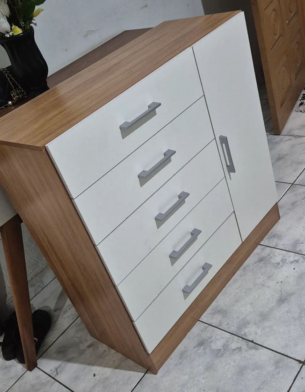 CÔMODA 5 GAVETAS E SAPATEIRA NUNCA USADA