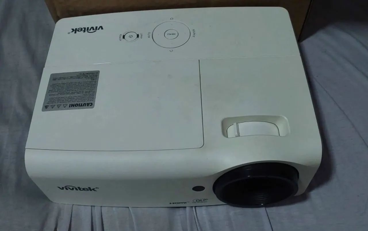 Projetor Vivitek -Modelo Profissional  Excelente Estado - Foto 4