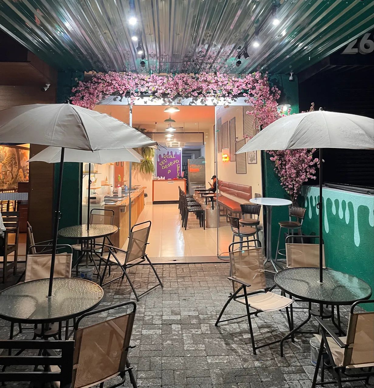 Vendo Sorveteria em funcionamento com maquinário  - Foto 4