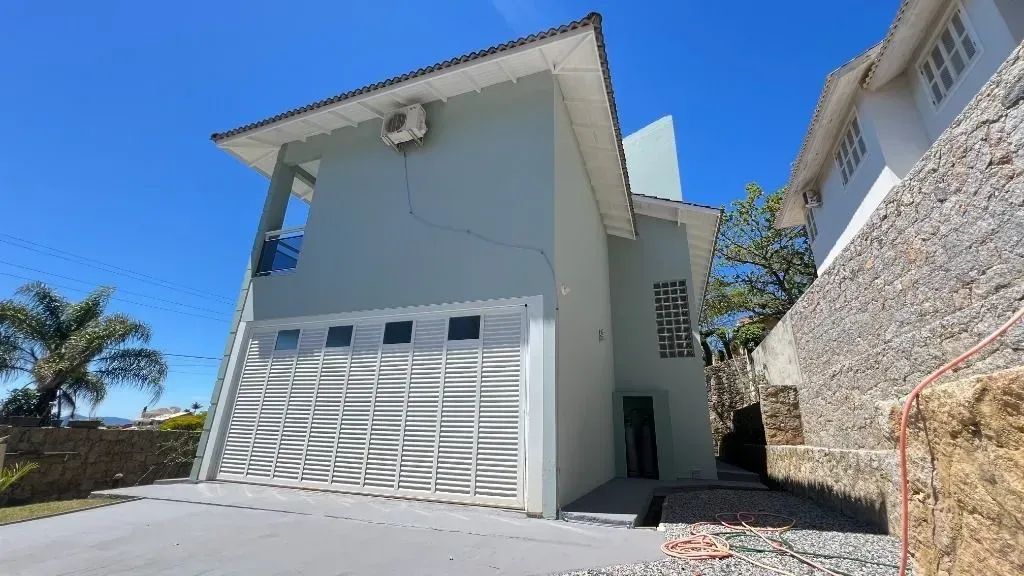 Imóvel para aluguel possui 205 metros quadrados com 4 quartos - Foto 5
