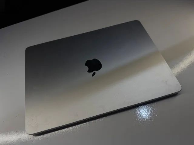MacBook Air 2025 + Magic Mouse - Foto 3