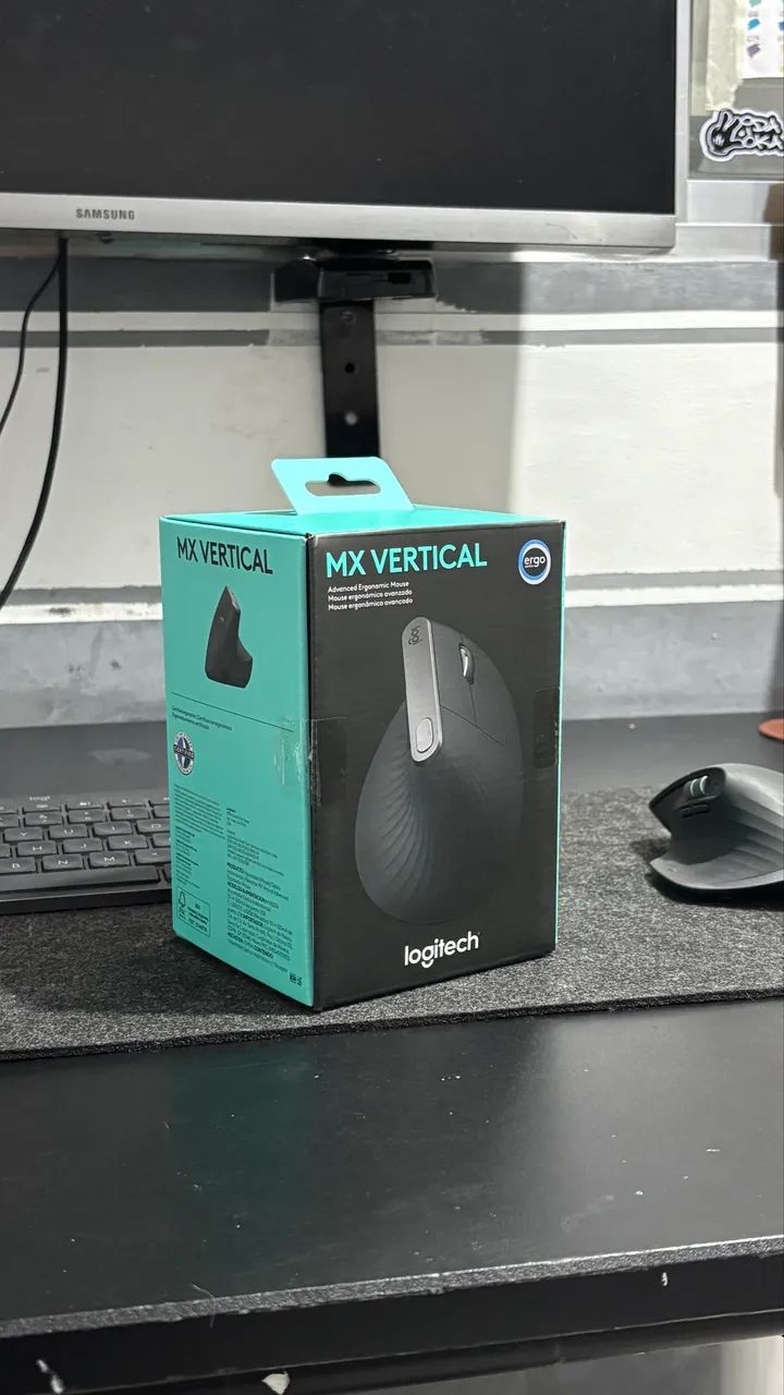 Mouse Logitech MX Vertical - Novo
