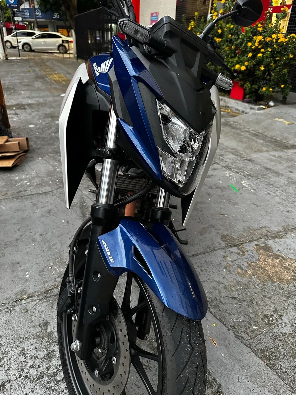 CB300f 2026 - Foto 2
