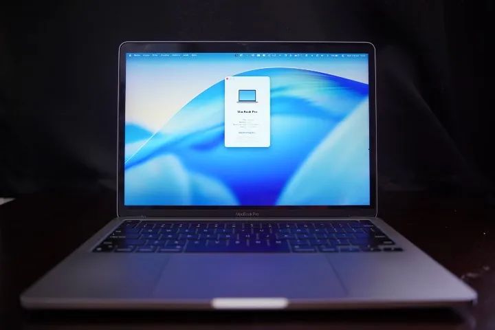 MacBook Pro 13" M1 (2020) 8GB RAM / 512GB SSD - Foto 2